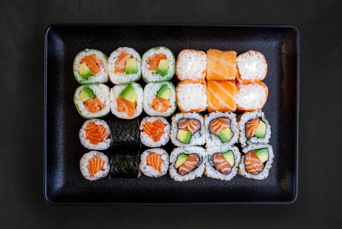 6 · Super Salmon (24 pcs)